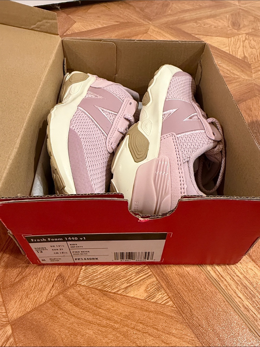 New Balance NIB !  Girls size 13 Pink & Cream - Fresh Foam 1440